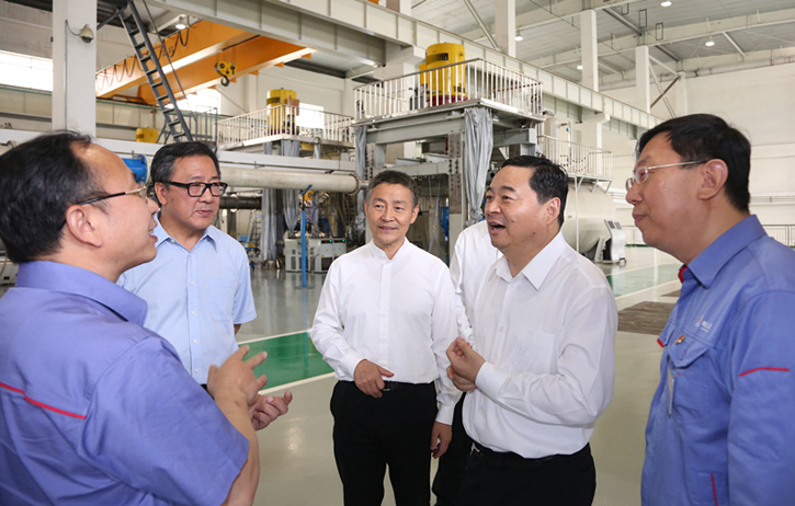 郝鹏与开元游戏大厅app集团一线科技职员深入交流